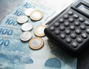 Golpes financeiros digitais crescem no Brasil e acendem alerta para consumidores e empresas